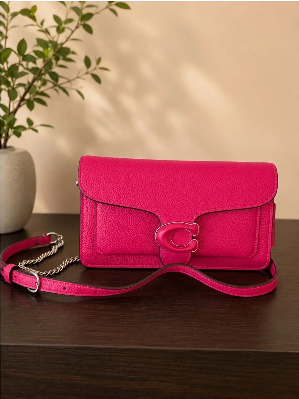 Coach Tabby 19 in dragonfruit - Chain Shoulder Bag